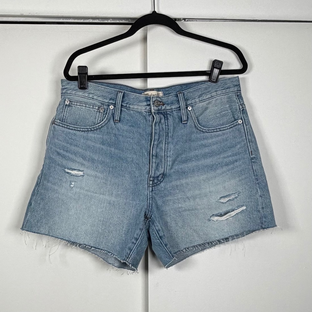 Madewell Relaxed Mid-Length Denim Shorts Light Wash Distressed Raw Hem 30 SS
